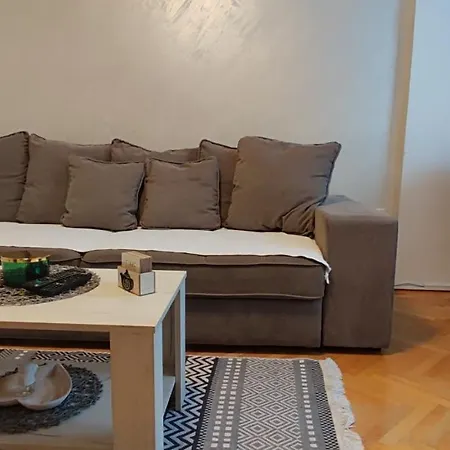 Stan Na Dan Centar Apartment Bijeljina